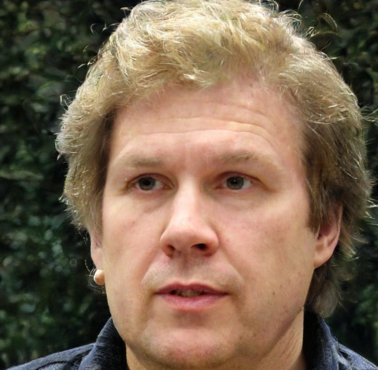Julián Restrepo